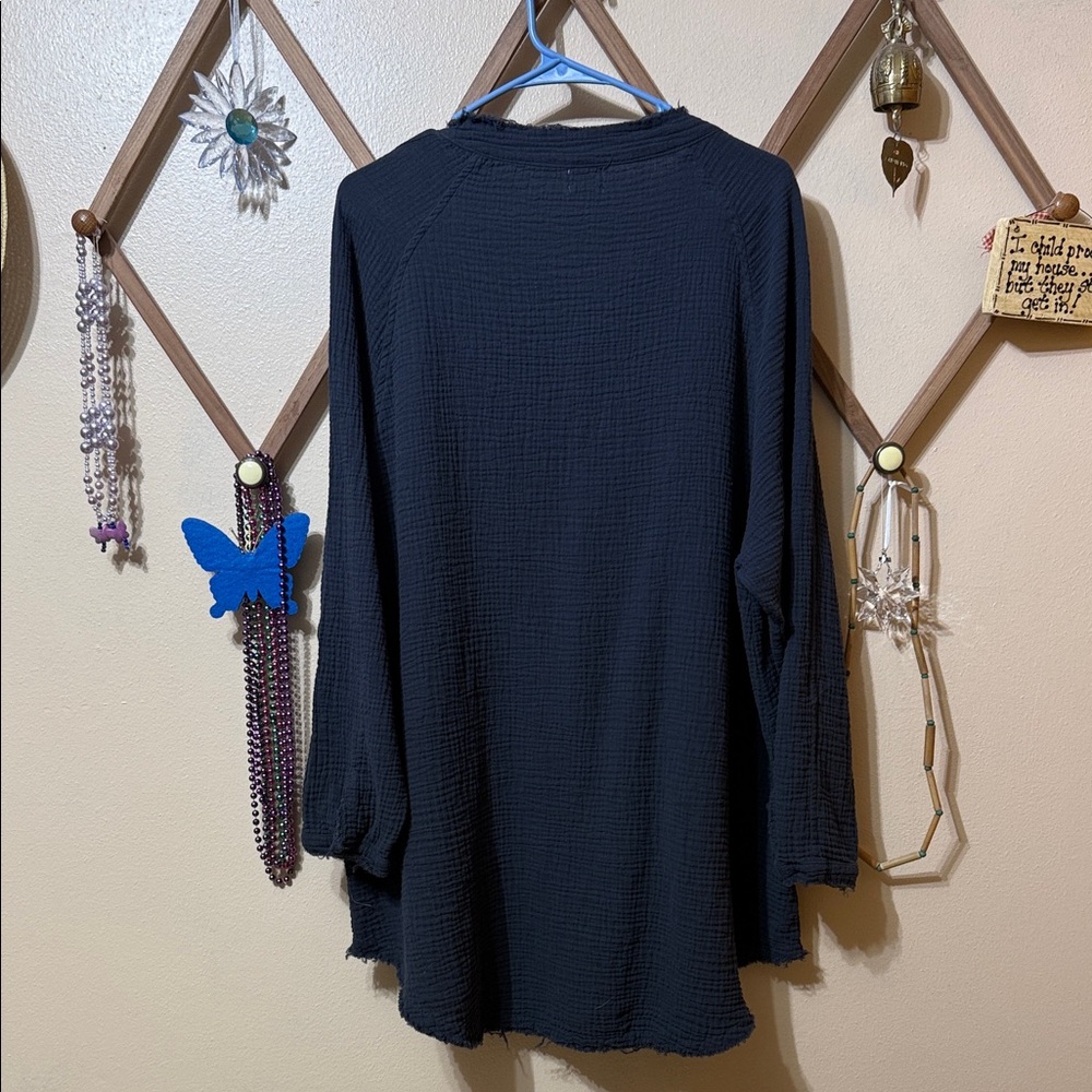 Chic Blue Button-Front Tunic - Picture 7 of 8